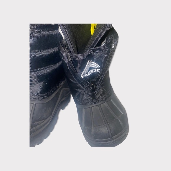 Kids RBX black toddler snow boots with insert size 5 - Picture 3 of 5